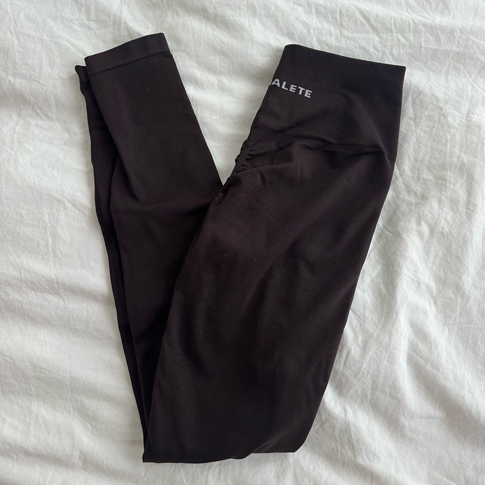 Alphalete Amplify Chocolate Brown Leggings